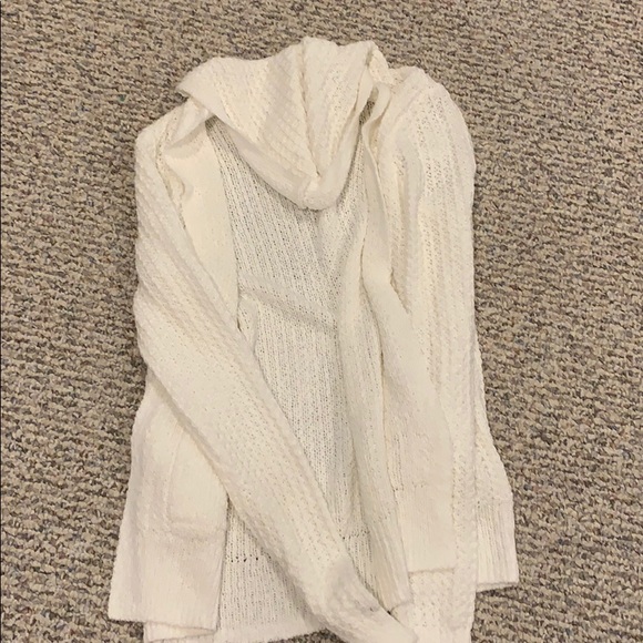 White Cardigan! - Picture 1 of 4